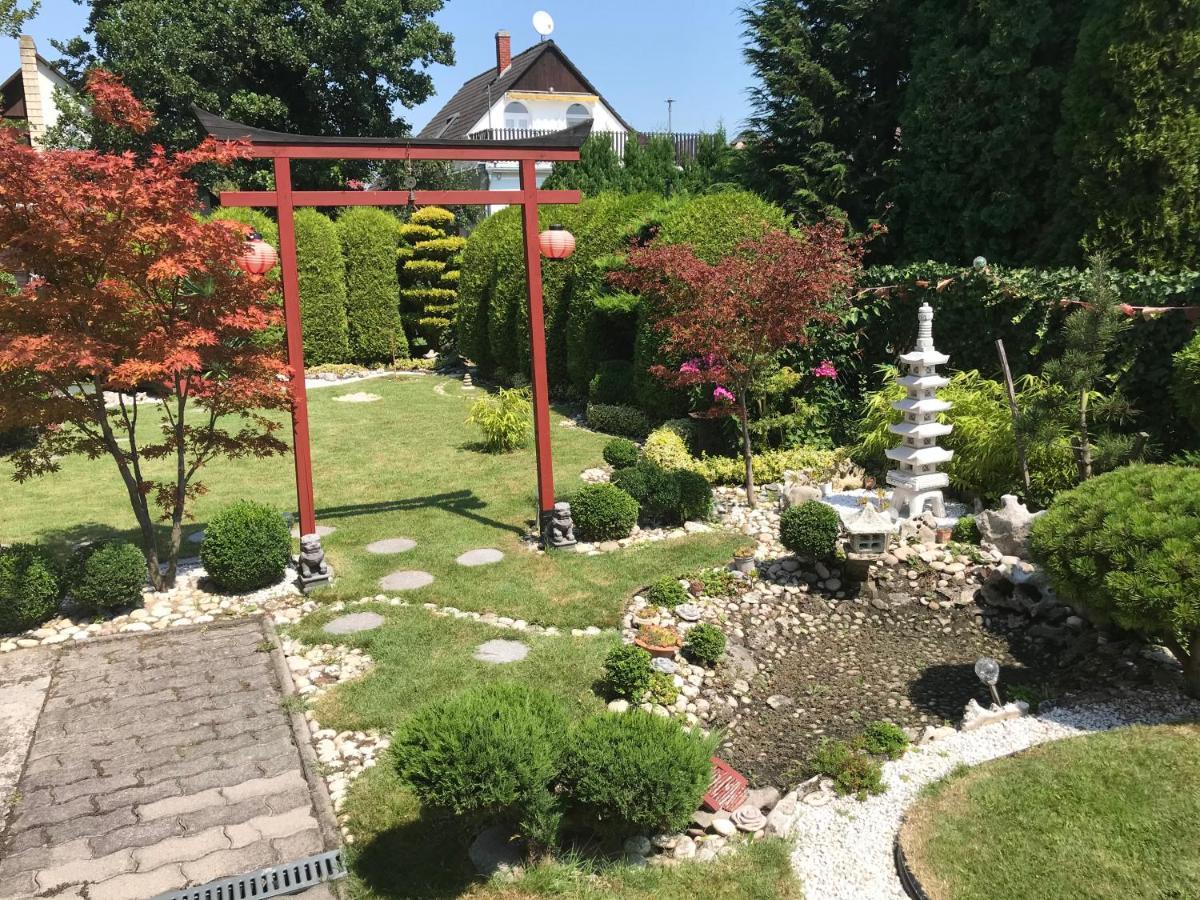 Nyaraló Japánkerttel - Apartment with Japanese Garden Balatonmáriafürdő Buitenkant foto